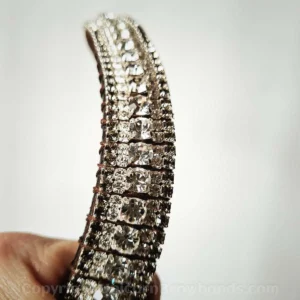 A closer look at the smoky Black Diamond crystals framing the clear centre row